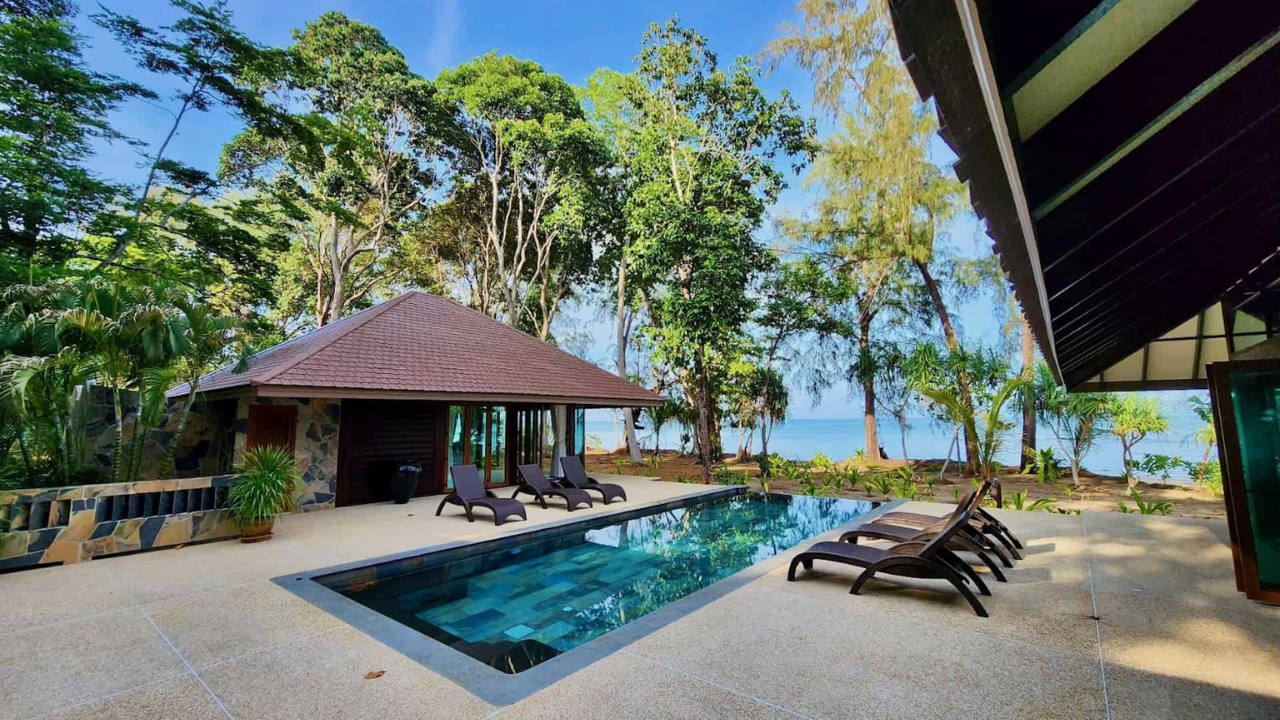 Koh Jum Beach Villas (Krabi)