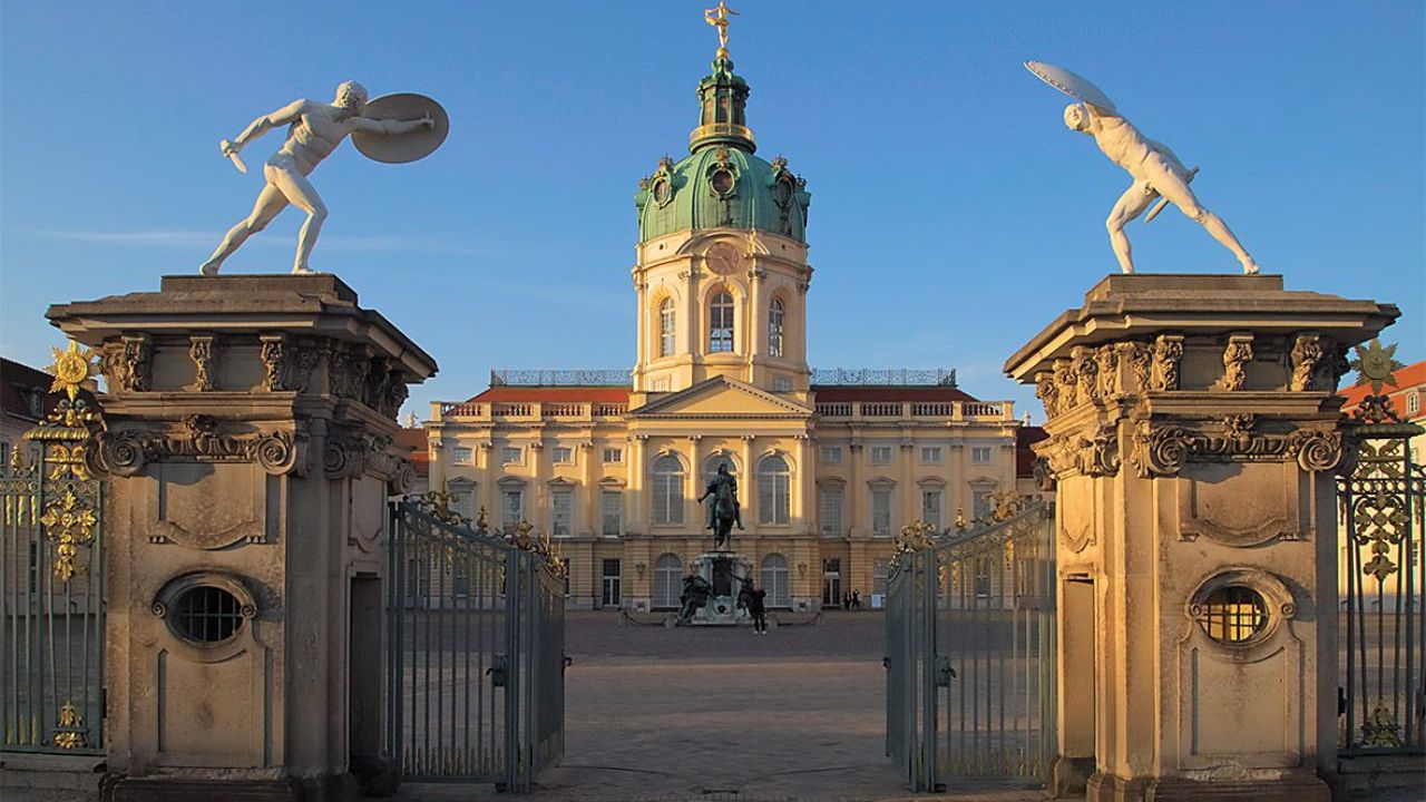 Last-minute hotel bookings Berlin
